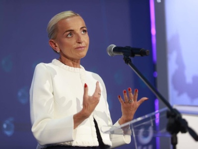 Umowy za miliardy i 9 tysięcy złotych. Co robi BGK ws. środków z KPO?