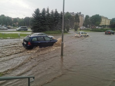Burze wracają nad Podkarpacie. Rzeszów zagrożony lokalnymi podtopieniami