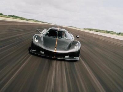 Koenigsegg odzyskuje rekord 0-400-0 km/h. Benzyna znów górą nad prądem