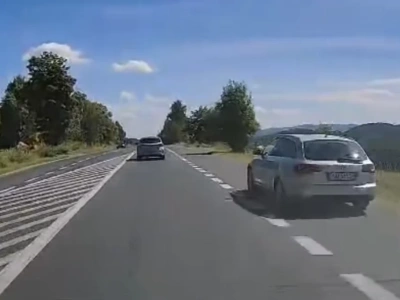 Stop Cham. Wyprzedzanie pasem awaryjnym w Jeleniej Górze
