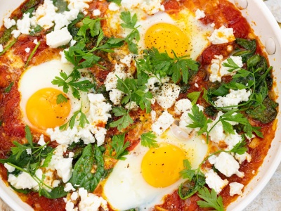Szakszuka ze szpinakiem