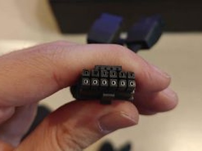 Kolejna spalona wtyczka 12V-2x6. Tym razem w Radeonie RX 9070 XT