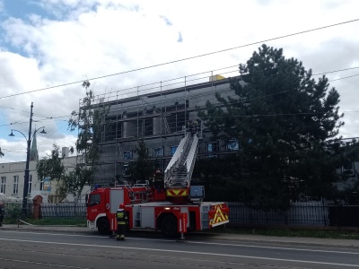 Wielki pożar w centrum Torunia! Palił się remontowany budynek straży pożarnej
