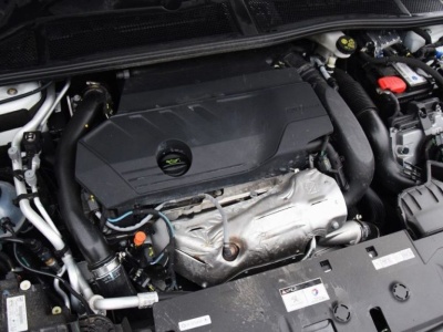 Nowa hybryda HEV Stellantis w końcu jest. Ma cztery cylindry