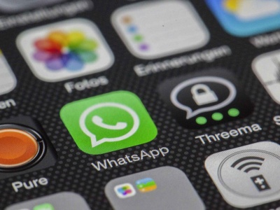 WhatsApp zapachnie klimatem retro: zostaw wiadomość po usłyszeniu sygnału