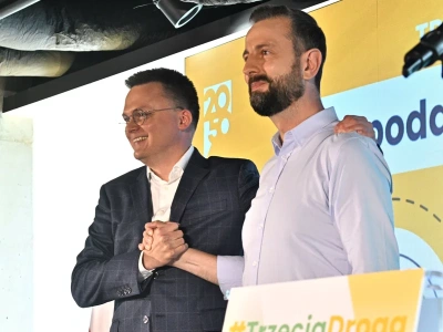 Tworzą koalicję rządową, dalej tracą popularność. Wkrótce uderzą o dno