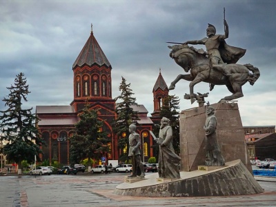 Armenia dofinansuje loty z Giumri