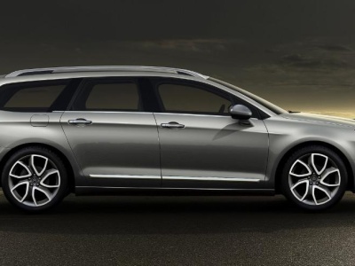 Komfort i duży bagażnik. Ile kosztuje używany Citroën C5 II kombi z przebiegiem poniżej 200.000 km?  