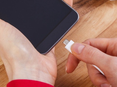 Świat bez kabli nie jest lepszy. Uzależnia nas tak samo