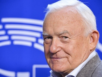 Scysja Millera z Komorowskim. Poszło o incydent dronowy