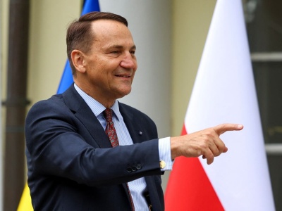 MSZ kupuje specjalistyczne urządzenia. Sikorski: Urlop w komunistycznej Juracie, a teraz to
