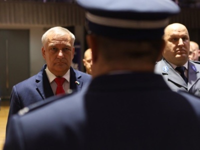 20-proc. wzrost uposażeń w 2025 roku? Wiceszef MSWiA: świadczenie mieszkaniowe jest formą podwyżki