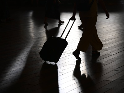 Jak pokonać napięcie związane ze zbliżającą się podróżą?