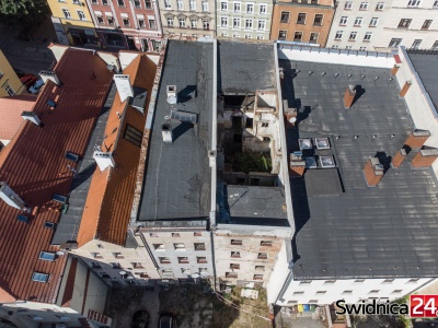 Właściciel ruiny z Pułaskiego 14 z nakazem natychmiastowego zabezpieczenia kamienicy [FOTO]