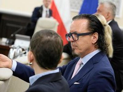Nowy szef MAP chce sprzedać część państwowych firm. Zapowiada też, kto straci stanowisko