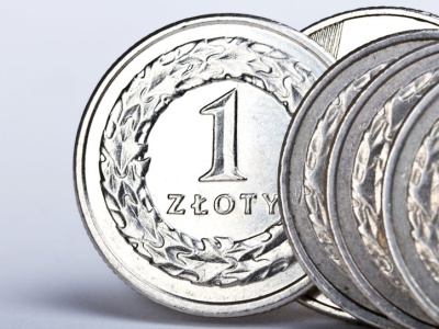 Kursy walut. Dolar się umacnia. 