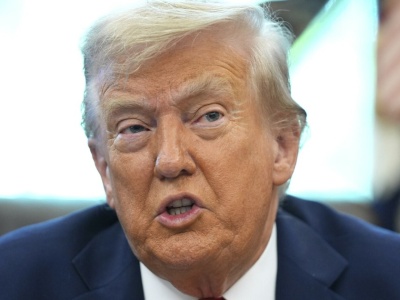 Nowe rozporządzenia Trumpa. Kara za znieważenie flagi