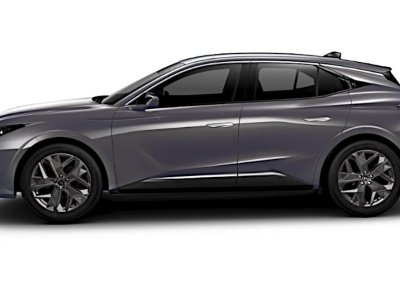 Nowy DS 4. Oryginalny kompakt wciąż dostępny z dieslem. Ile kosztuje?