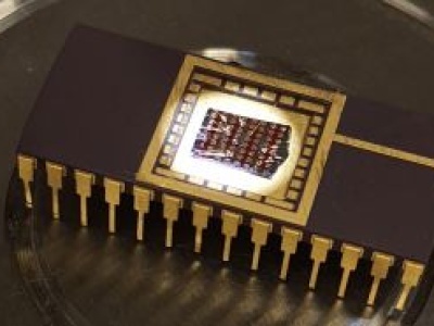 Przełom w pamięciach komputerowych. UltraRAM gotowy do masowej produkcji