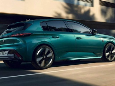 Oto Peugeot 308 po liftingu. Przód auta to niespodzianka
