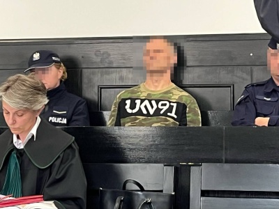 Wjechał w betonowy płot, żeby zabić siebie i partnerkę. Teraz ma spędzić ponad 12 lat w więzieniu