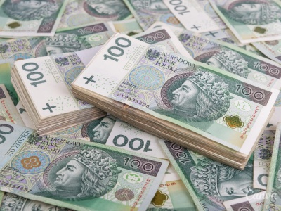Cztery miliony Polaków mają powyżej 400 tysięcy złotych oszczędności