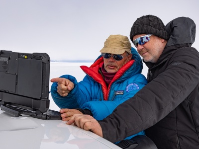 Ekstremalny bieg przez lodowiec islandzki z niezawodnym TOUGHBOOKiem