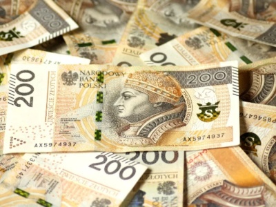 Pierwszy miliard jeszcze w tym tygodniu na kontach seniorów