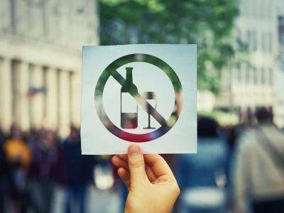 ​Te dwie warszawskie dzielnice nie chcą u siebie prohibicji