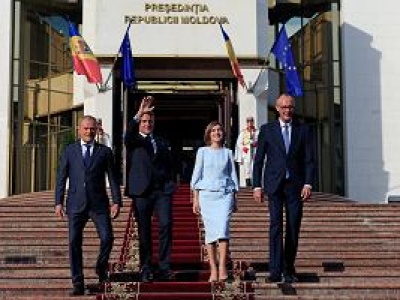 Liderzy UE świętują niepodległość wraz z Mołdawią. Wsparcie przed krytycznymi wyborami