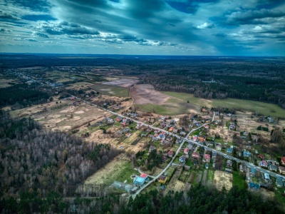 Ośrodek dla migrantów powstanie? Poręba odrzuca petycję mieszkańców ws. Lasu Porębskiego