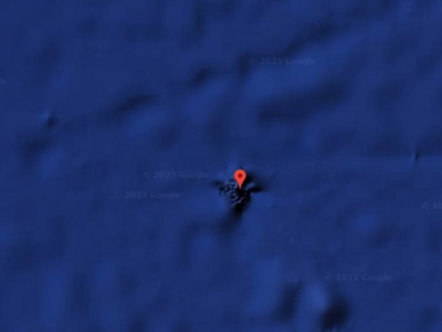 Współrzędne 0°N 0°E. Znajduje się tu wyspa, której... nie ma