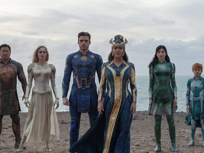 Co było problemem „Eternals”? Reżyserka wskazuje na… „nieograniczony budżet”