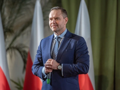 Karol Nawrocki podpisał ustawę o KSeF. Obowiązkowe faktury elektroniczne od lutego 2026 roku