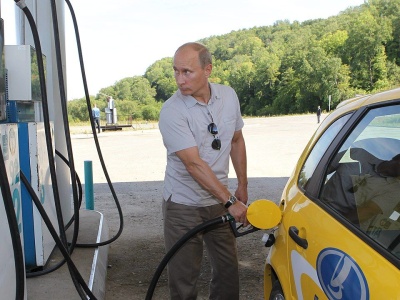 Moskwa przedłużyła zakaz eksportu benzyny