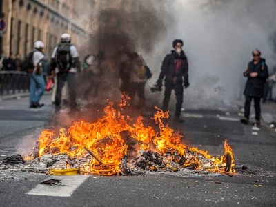 Nadciąga totalny paraliż. We Francji 