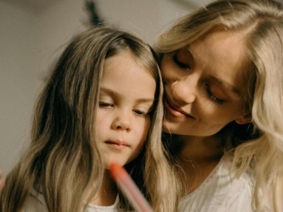 Twoim obowiązkiem nie jest dawać dziecku szczęście. Psycholog ostrzega: możesz mu wyrządzić krzywdę
