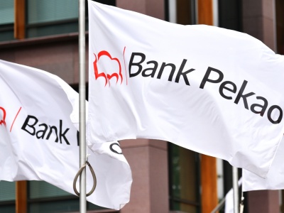 Bank Pekao zawarł porozumienie dot. zasad zmiany warunków wynagradzania i premiowania