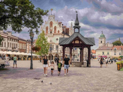 Odkryj magię zabytków i magnackich rezydencji. Kraina Rzeszów – miasto i region na wyciagnięcie ręki!