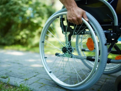 Wsparcie dla opiekunów osób z niepełnosprawnościami. Nawet 30 mln zł