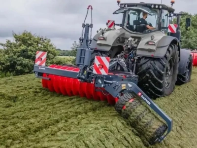 Nowy wał do ugniatania pryzm. Sprawdź, co potrafi SiloRex 30H