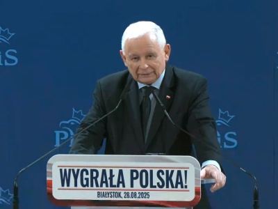 Kaczyński i Morawiecki kontra Mentzen. PiS wychodzi z defensywy