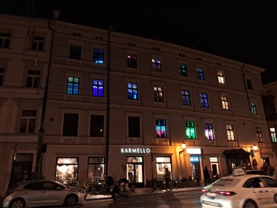 Kraków to nie Las Vegas? Powiedzcie to przy pl. Wszystkich Świętych (ZDJĘCIA)