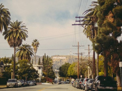 Anna wyjechała do USA. 