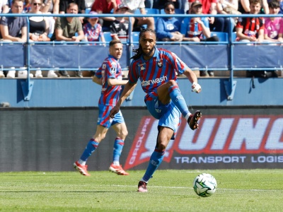 Media: Cracovia dopina transfer stopera z Francji