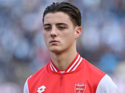 Dzieje się w sprawie Urbańskiego! Bologna wyceniła. Tyle Legia musiałaby zapłacić