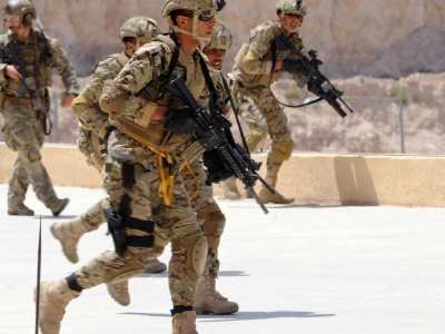 Sąsiad Izraela przywraca pobór: obrona czy polityka wewnętrzna?