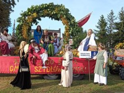 Koronacja Bolesława Chrobrego na Dożynkach w Szydłowie