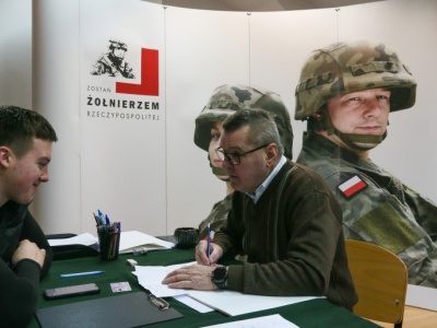 Medycy z komisji wojskowych zarobią więcej. MON planuje podwyżki
