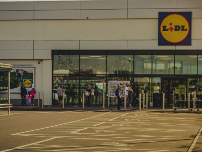 Nowe zasady Lidla zaskoczą przy płaceniu. Klienci zdziwią się na widok paragonów